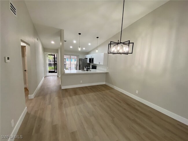 Building Photo - 4180 Looking Glass Ln