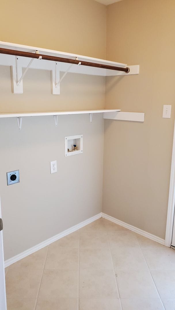 Building Photo - Pine Ridge Estates