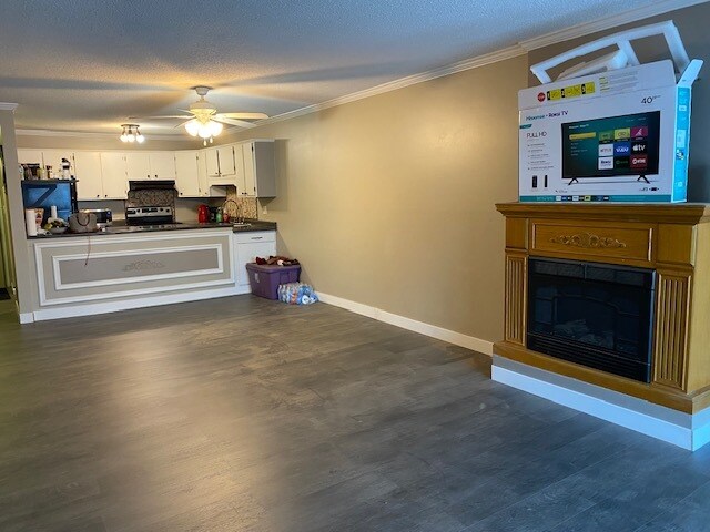 Building Photo - 925 30th Ave S