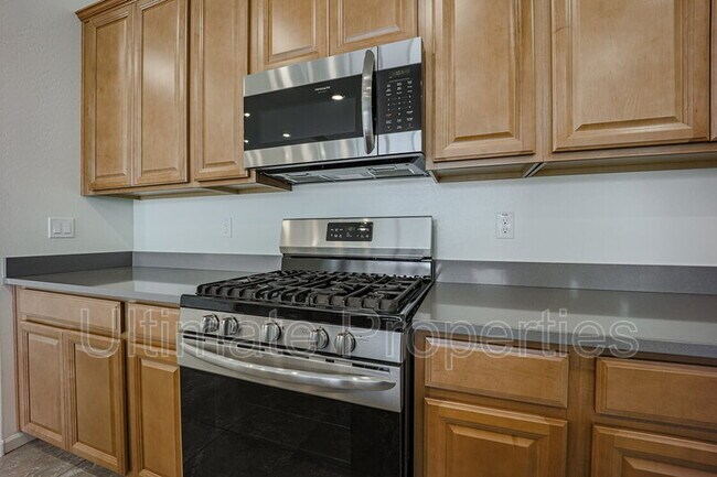 Building Photo - 25172 N 106th Dr