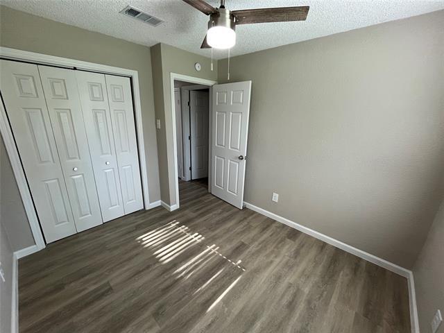 Building Photo - 710 Alto Dr