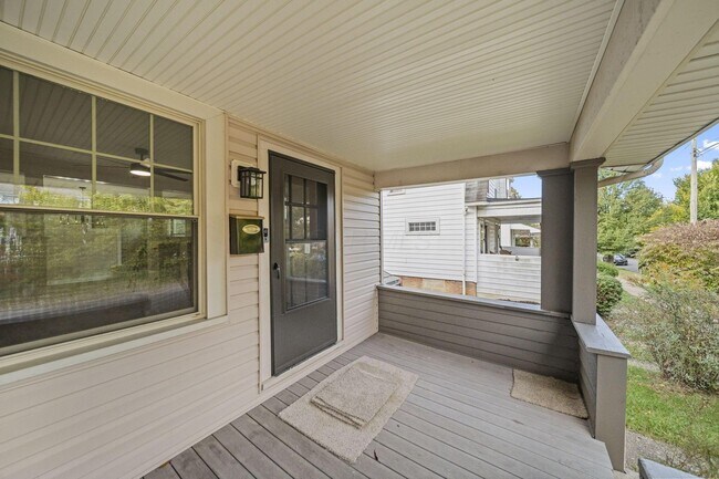 Building Photo - 263 Crestview Rd