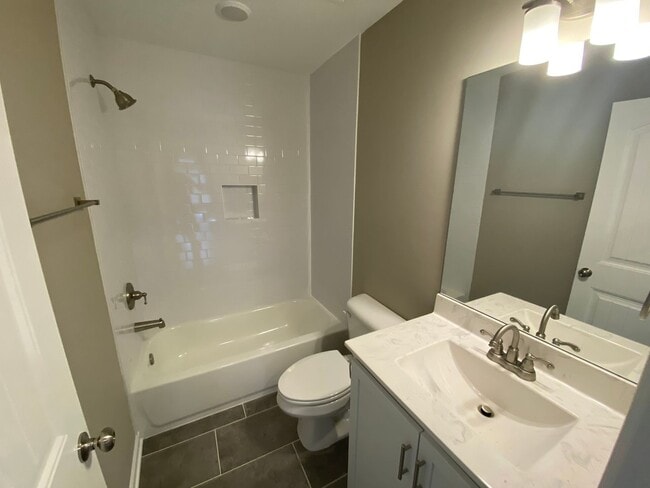 Building Photo - NEW HOME IN WALLS, MS