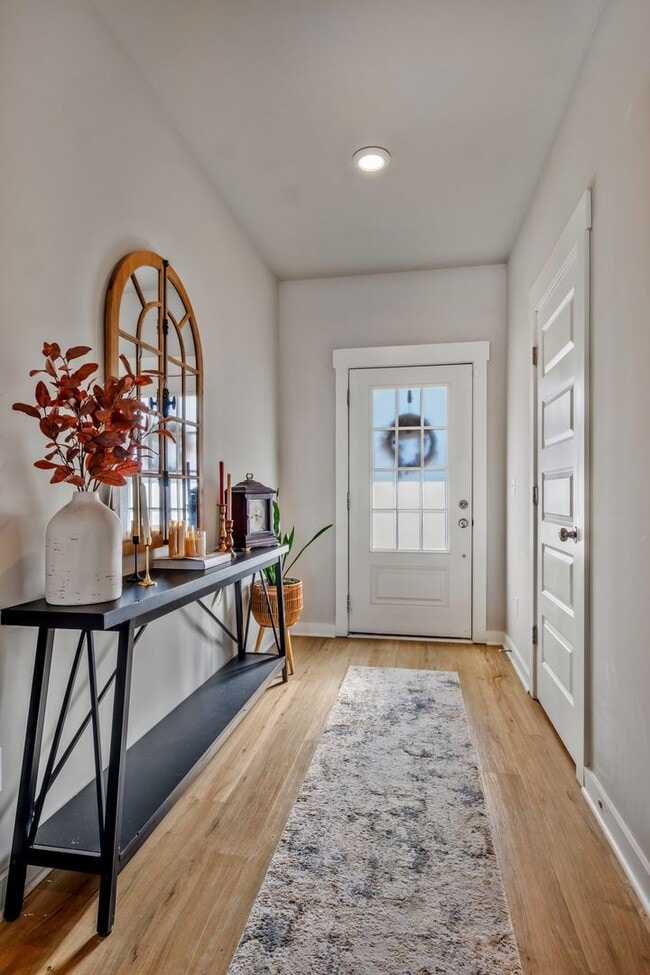 Building Photo - 1006 Baltusrol Ln