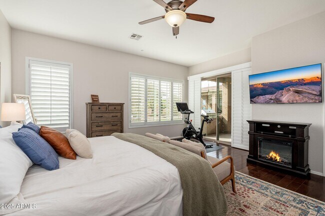 Building Photo - 5712 E Blue Sky Dr