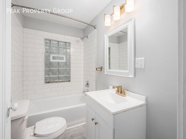 Building Photo - 83 W. First Avenue-2 Bedroom