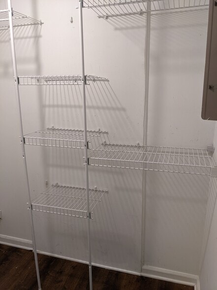 Walk in closet (1 of 2 closets in the main bedroom) - 1649 Summerhill Dr