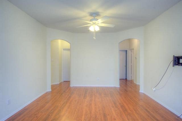 Building Photo - 3733 Verde Dr