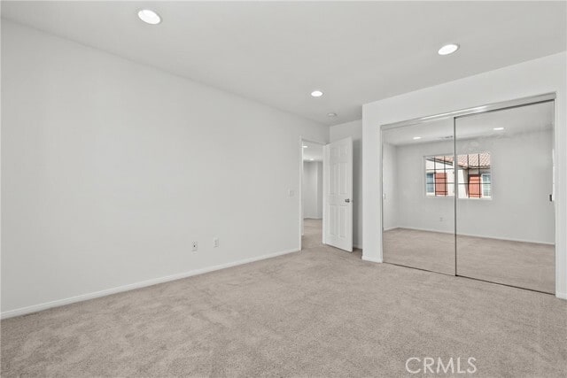 Building Photo - 9427 Lemona Ave