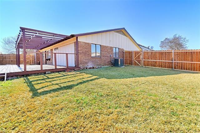 Building Photo - 1409 Pecos St