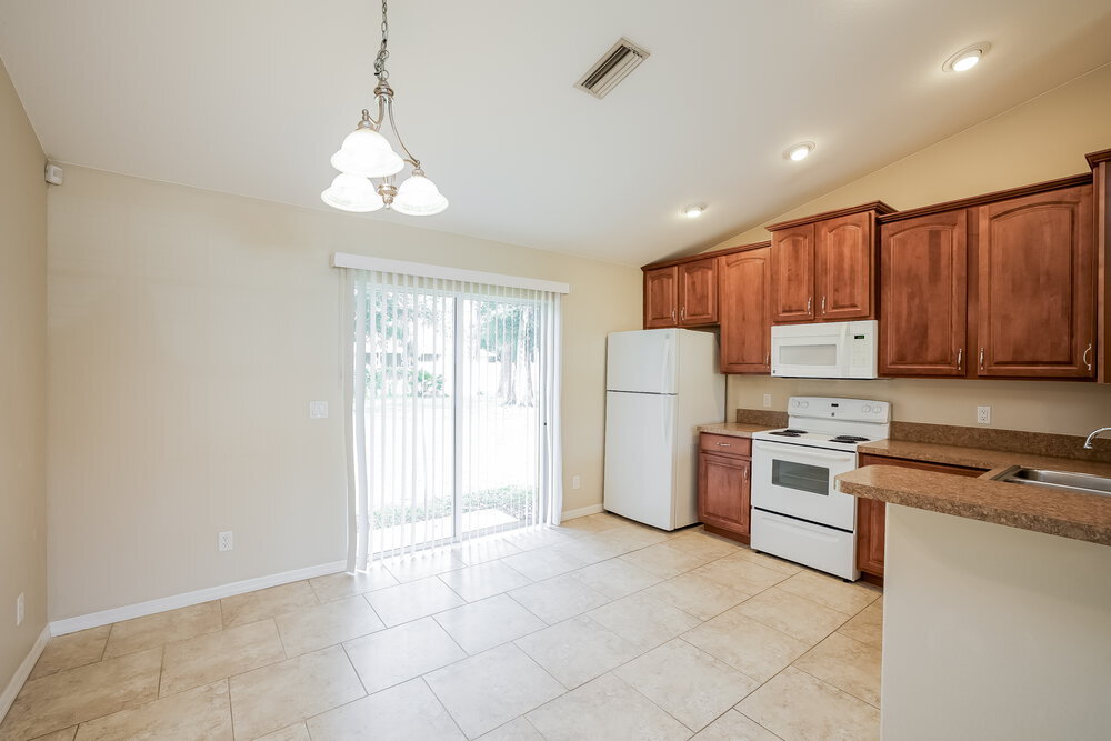 Building Photo - 3896 Ragen St