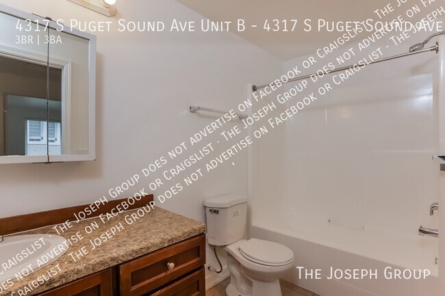 Building Photo - 4317 S Puget Sound Ave