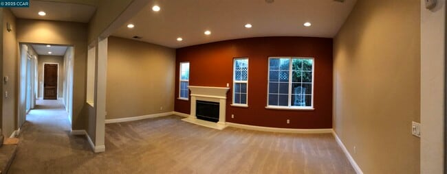 Building Photo - 852 Bandol Way