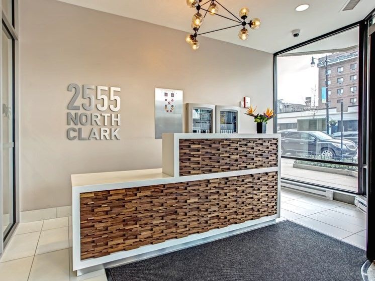 Building Photo - 2555 N Clark St