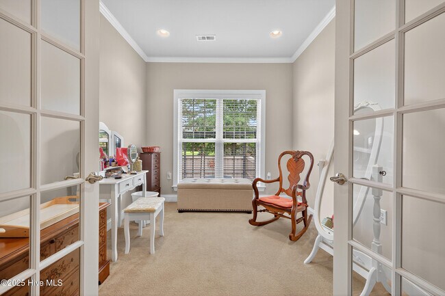 Building Photo - 3253 Gardenwood Dr