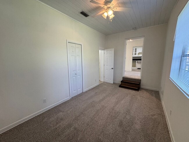 Building Photo - Ready Now! 4/2 Single Family Home in Arlington!