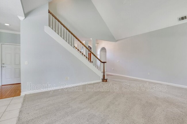 Building Photo - 40 Downie Ct