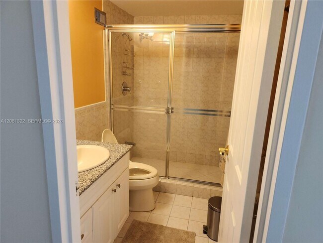Building Photo - 3725 S Ocean Dr