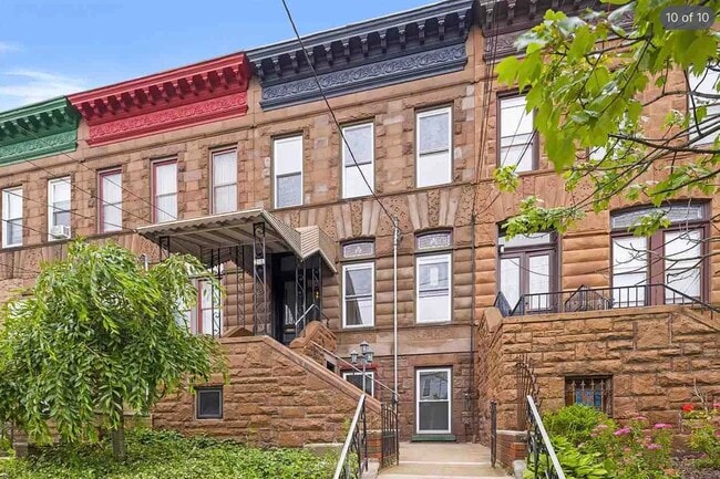 Building Photo - 215 Shippen St