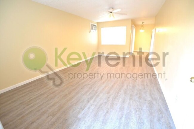Building Photo - 9826 Libra Ave