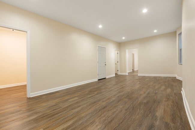 Building Photo - 10747 S Indiana Ave