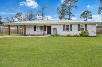 Building Photo - Fully Furnished Mid or Long Term Home on Whitemarsh Island!