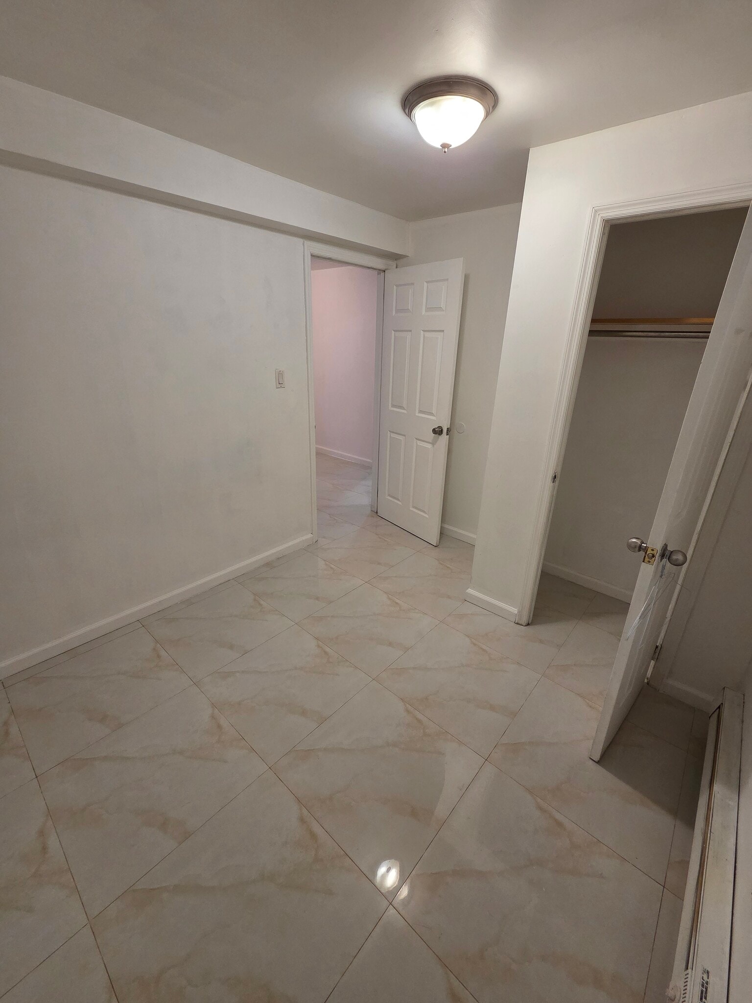 Building Photo - 3117 99th St