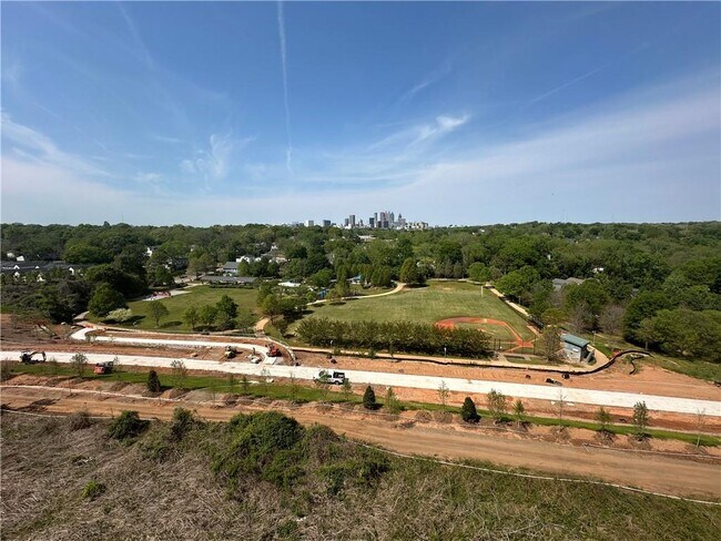 Building Photo - 352 Skylar Ct SE