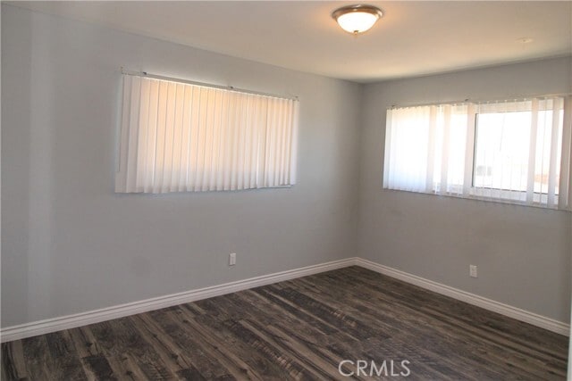 Building Photo - 660 Elm Dr