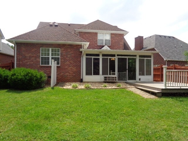 Building Photo - 2418 Taylor Close