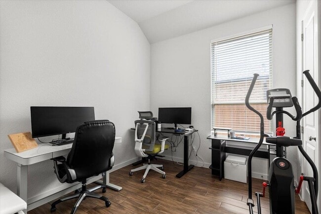 Building Photo - 849 Whitetail Dr