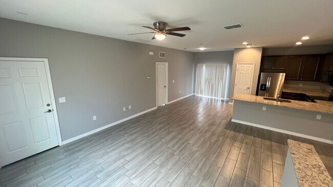 Building Photo - Incredible 3 Bedroom, 2 Bathroom Home in Palm Bay!!