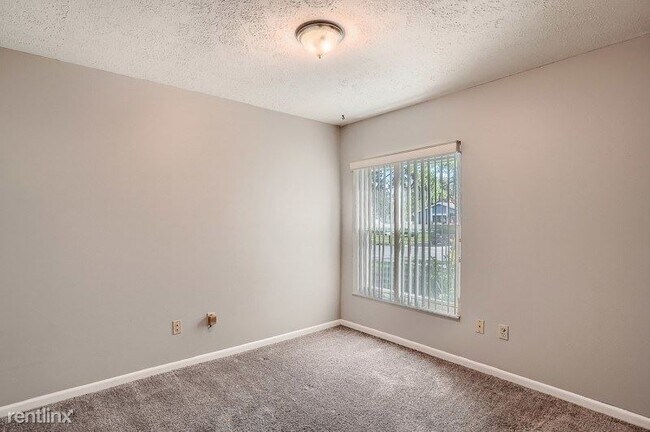 Building Photo - 4 br, 2 bath House - 15908 Country Place