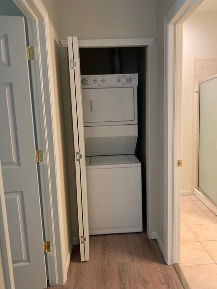 Stacked washer/dryer in condo - 2701 Midland Avenue