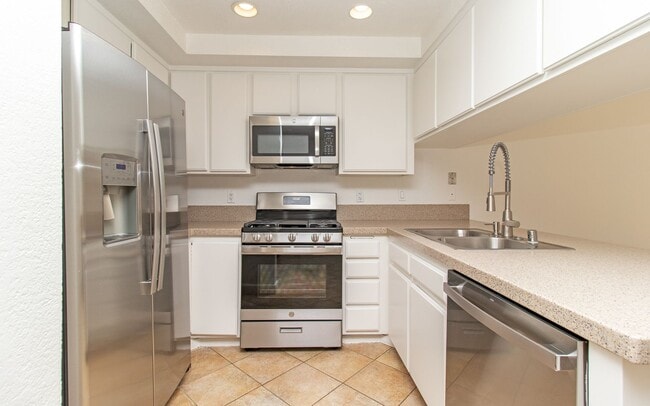 Building Photo - Single Story Home on Corner Lot in San Mar...