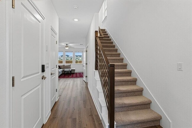 Building Photo - 2911 St Regis Dr