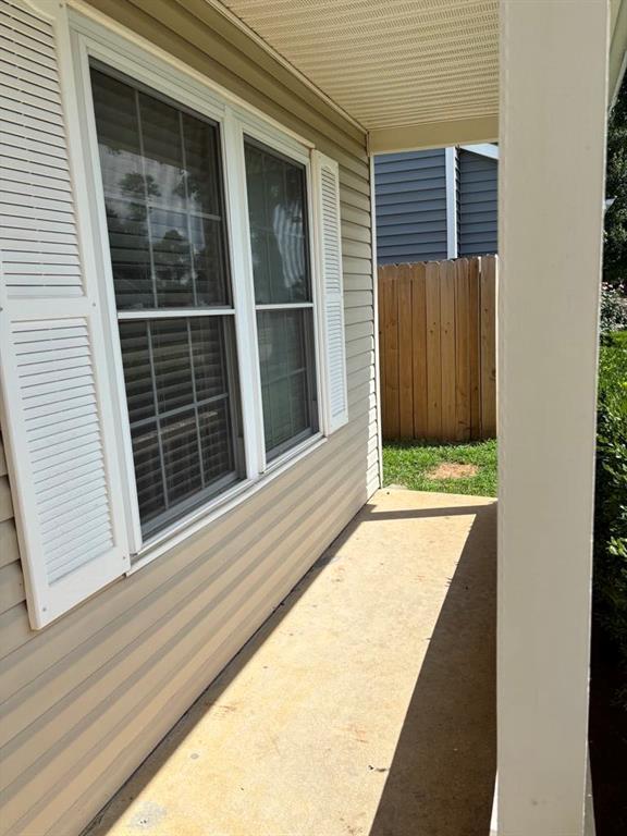 Building Photo - 1607 Signature Dr