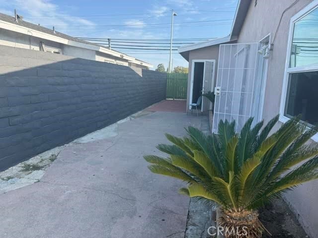 Building Photo - 2563 Cressent