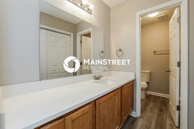 Building Photo - 4 Bedroom Pet-Friendly Home in Selma, NC w...