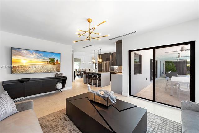 Building Photo - 540 Reinante Ave