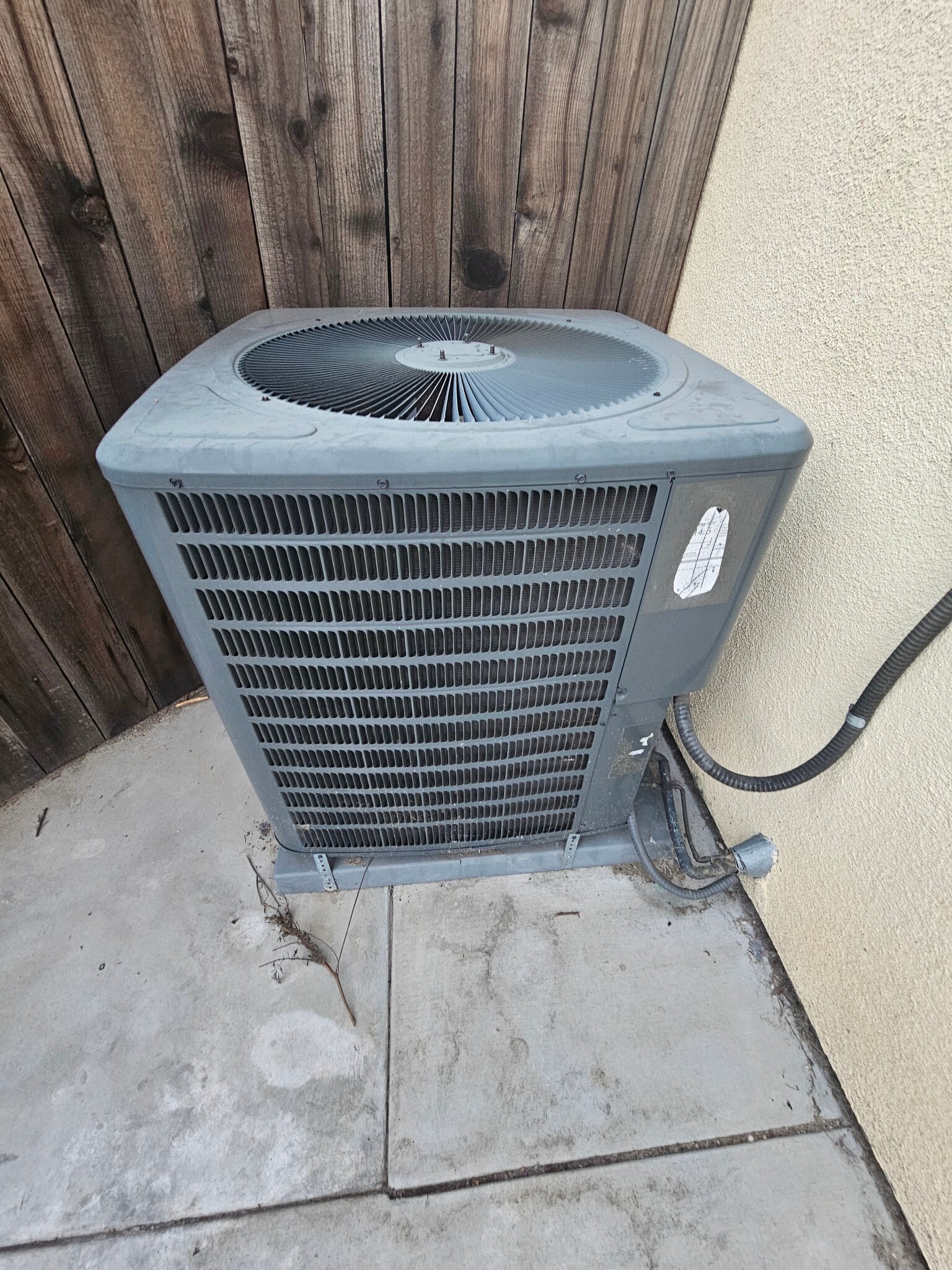 Building Photo - 7544 Denny Ave