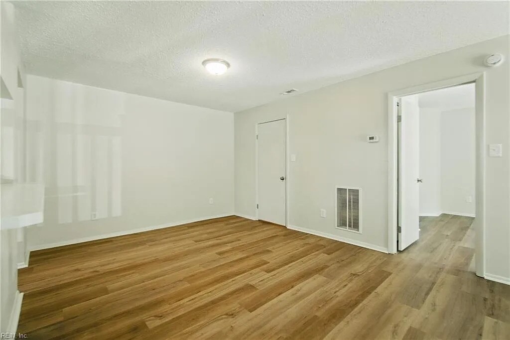 Building Photo - 1329 Destination Ln
