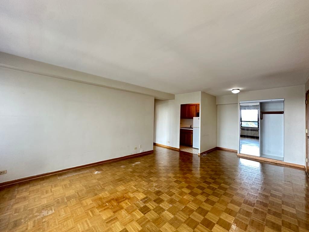 Building Photo - 4180 N Marine Dr