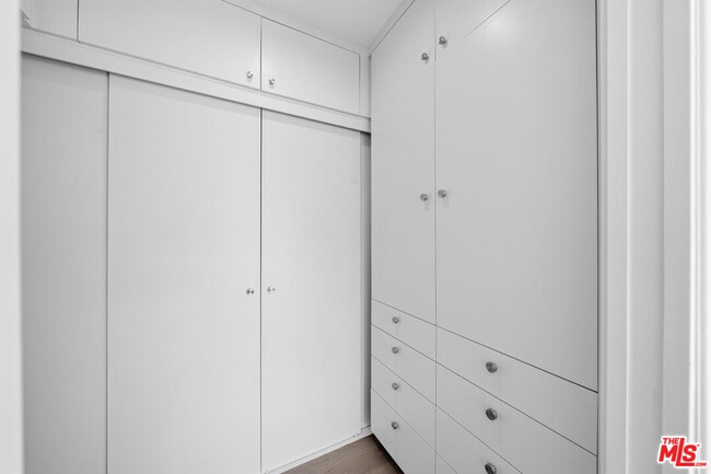 Building Photo - 1342 Stanford St