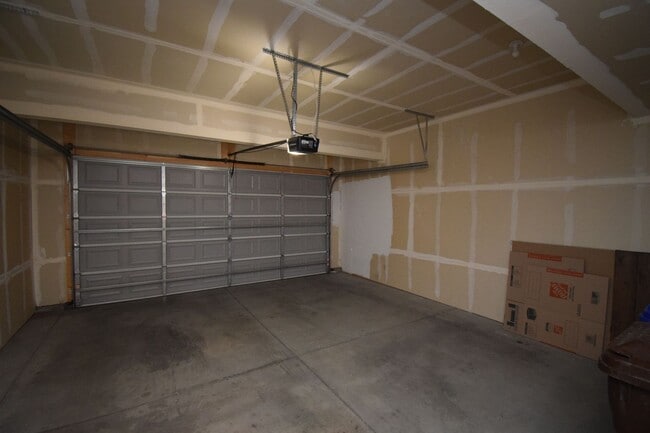 Building Photo - Beautiful 4 Bed Eagle Mountain Home, Near Parks & Lake!!