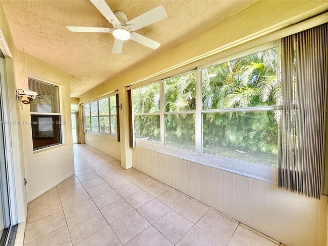 Building Photo - 265 SW Coconut Key Way
