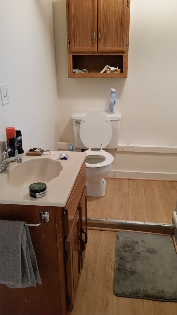 Building Photo - Coming soon! 1 bedroom apartment in EASTPORT!