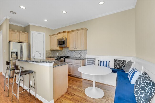 Building Photo - 1429 Utah St