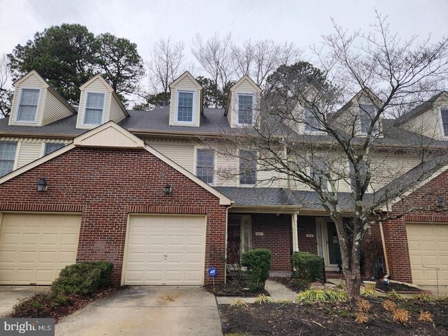 Primary Photo - 501 Berkshire Way