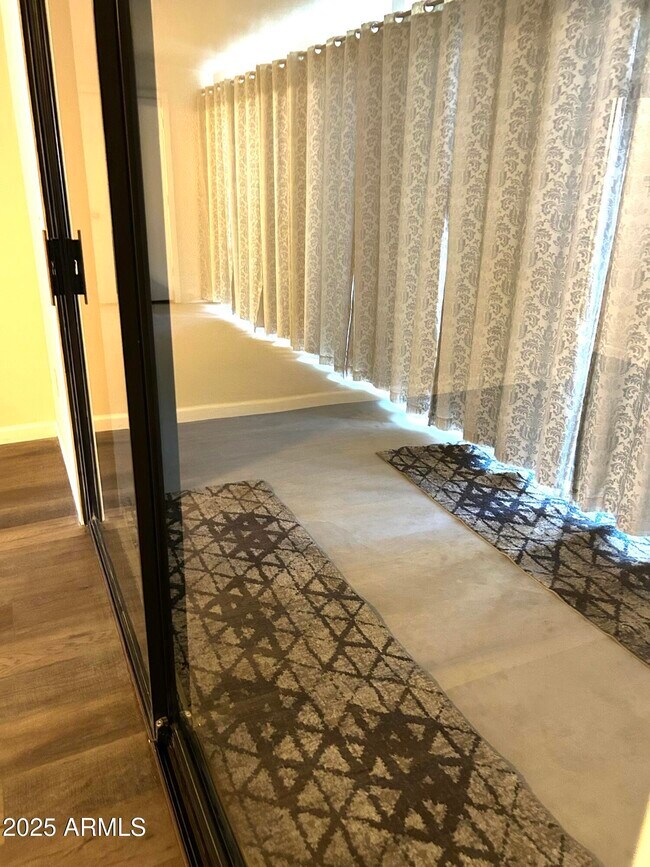 Building Photo - 1021 S Greenfield Rd